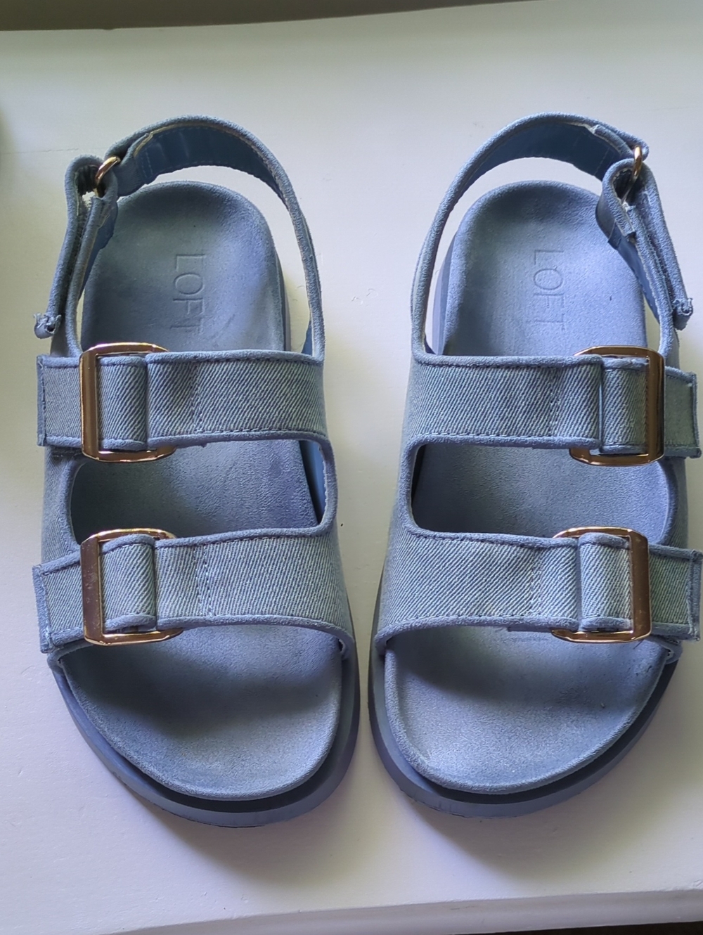 Loft Sandals Size 6.5 M I wear 7 and These fit me